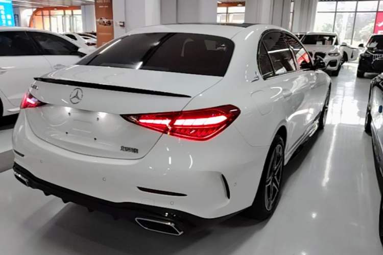 Used Mercedes-Benz C-Class 2025 Refresh C 260 L Night Edition Sports Version Rear Right 45 Deg