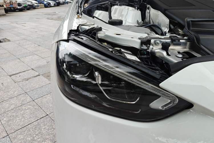 Used Mercedes-Benz C-Class 2025 C 200 L Sport Edition Right Front Headlight