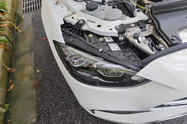 Used Mercedes-Benz C-Class 2025 C 260 L Sport Edition Right Front Headlight