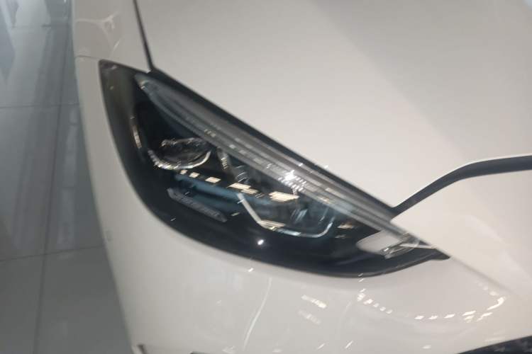 Used Mercedes-Benz C-Class 2025 C 260 L Obsidian Night Sport Edition Right Front Headlight