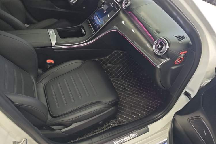 Used Mercedes-Benz C-Class 2025 C 260 L Sport Edition Right Front Seat