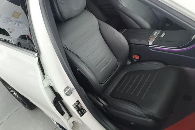 Used Mercedes-Benz C-Class 2025 Facelift C 260 L Sport Edition Right Front Seat
