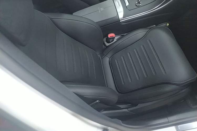 Used Mercedes-Benz C-Class 2025 C 260 L Sport Edition Right Front Seat