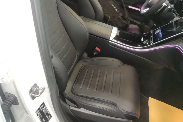 Used Mercedes-Benz C-Class 2025 C 260 L Obsidian Night Sport Edition Right Front Seat