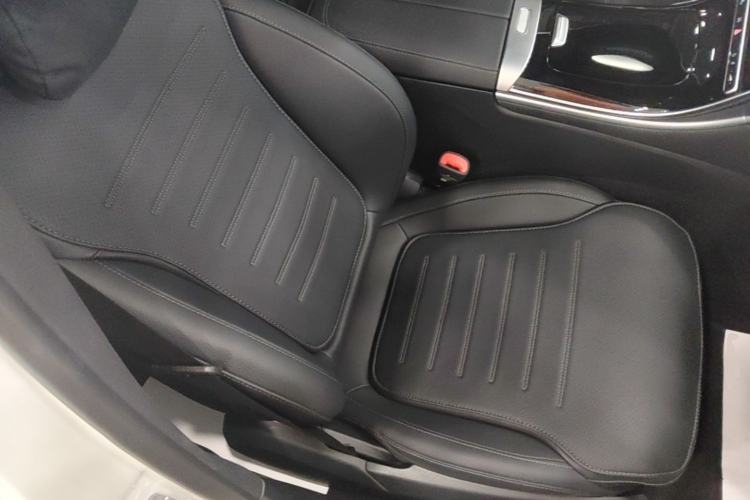 Used Mercedes-Benz C-Class 2025 Facelift C 260 L Sport Edition Right Front Seat