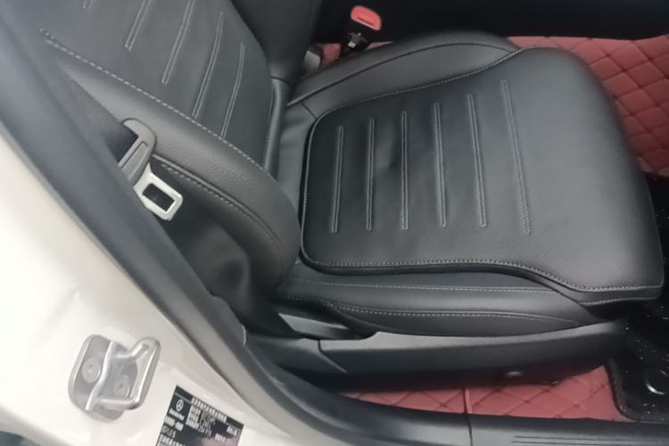 Used Mercedes-Benz C-Class 2025 Facelift C 260 L Sport Edition Right Front Seat