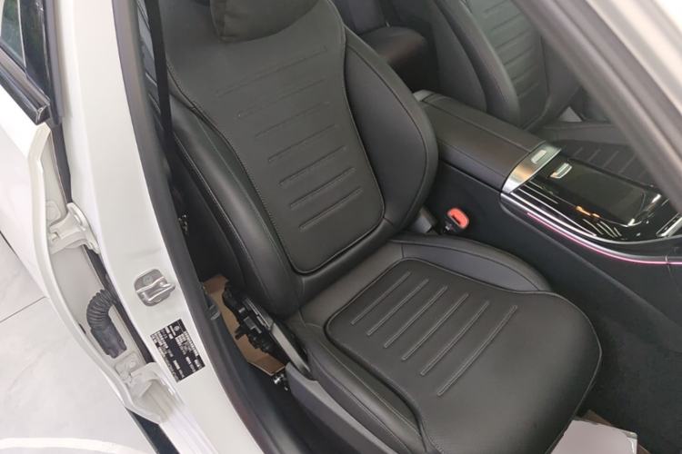 Used Mercedes-Benz C-Class 2025 C 260 L Obsidian Night Sport Edition Right Front Seat