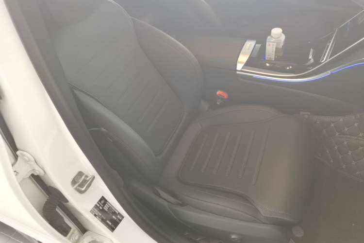 Used Mercedes-Benz C-Class 2025 C 260 L Obsidian Night Sport Edition Right Front Seat