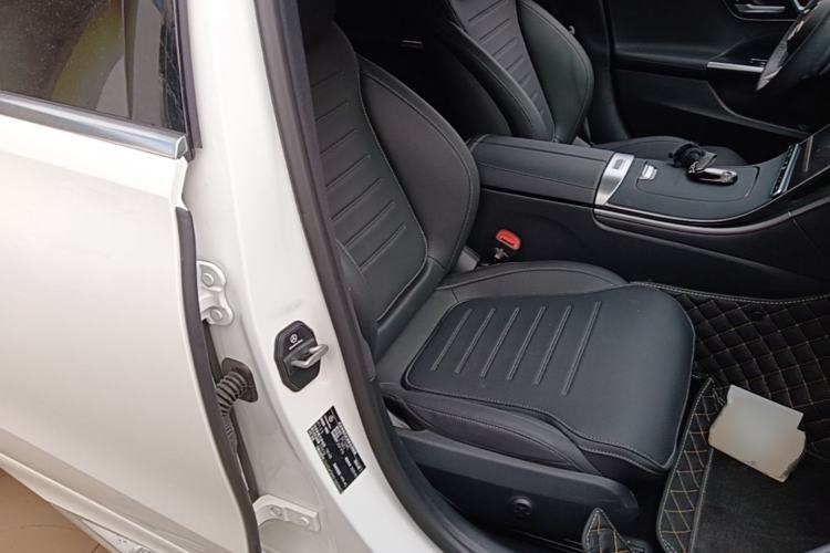 Used Mercedes-Benz C-Class 2025 Facelift C 260 L Sport Edition Right Front Seat