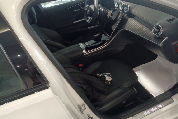 Used Mercedes-Benz C-Class 2025 C 260 L Obsidian Night Sport Edition Right Front Seat