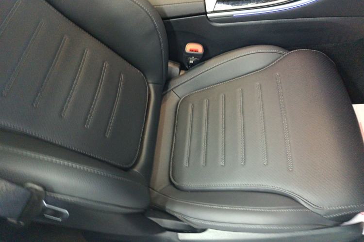 Used Mercedes-Benz C-Class 2025 C 260 L Sport Edition Right Front Seat