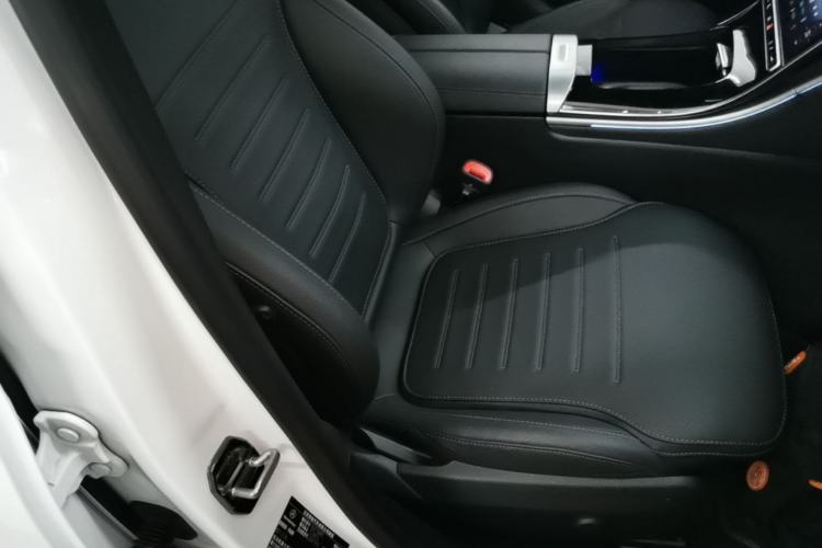 Used Mercedes-Benz C-Class 2025 Facelift C 260 L Sport Edition Right Front Seat