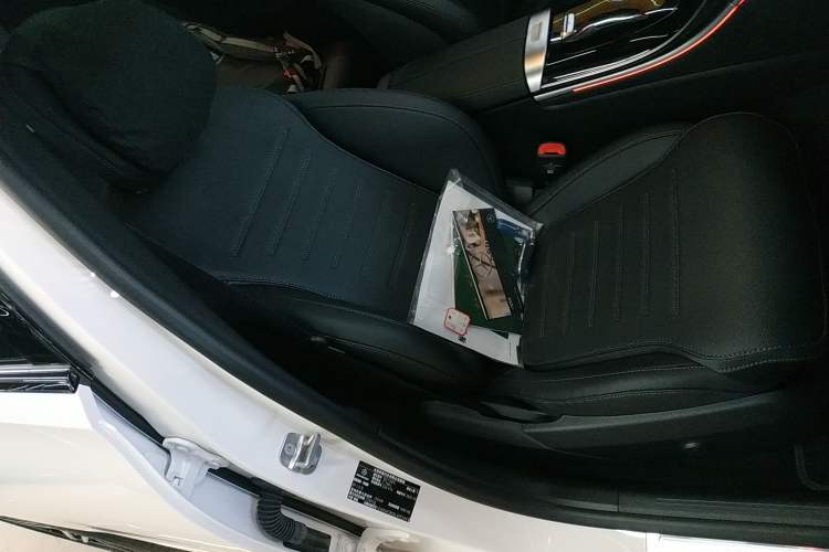 Used Mercedes-Benz C-Class 2025 C 260 L Obsidian Night Sport Edition Right Front Seat