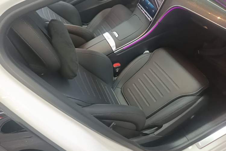 Used Mercedes-Benz C-Class 2025 Facelift C 260 L Sport Edition Right Front Seat