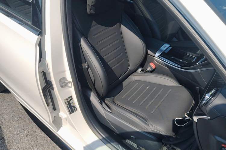 Used Mercedes-Benz C-Class 2025 C 260 L Obsidian Night Sport Edition Right Front Seat