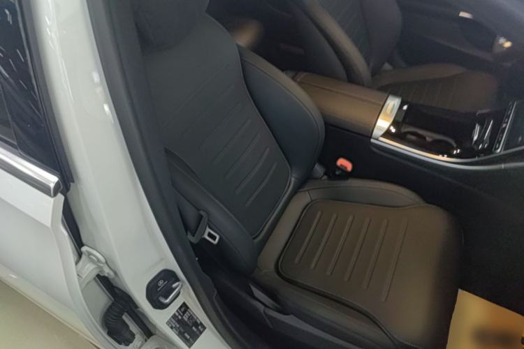 Used Mercedes-Benz C-Class 2025 Facelift C 260 L Sport Edition Right Front Seat