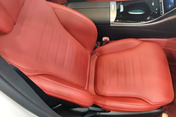 Used Mercedes-Benz C-Class 2025 Facelift C 260 L Sport Edition Right Front Seat