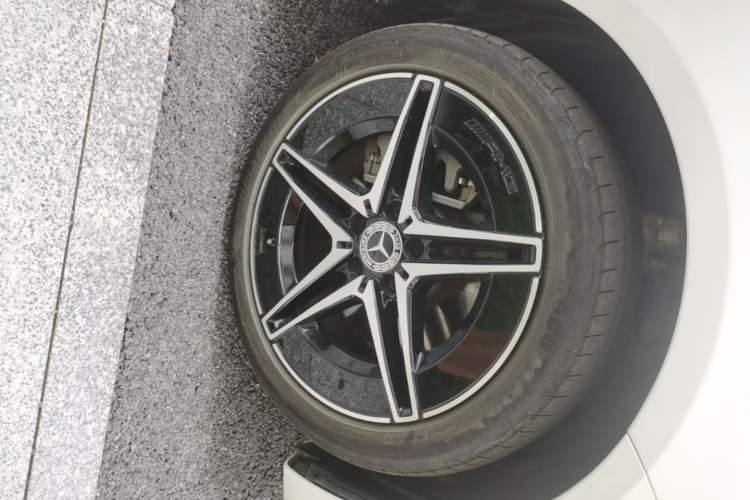 Used Mercedes-Benz C-Class 2025 C 260 L Sport Edition Right Front Wheel Hub