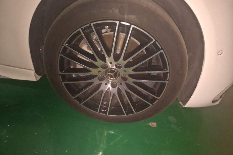 Used Mercedes-Benz C-Class 2025 Facelift C 260 L Sport Edition Right Front Wheel Hub