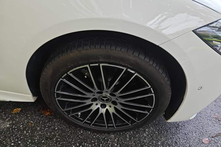 Used Mercedes-Benz C-Class 2025 C 260 L Sport Edition Right Front Wheel Hub