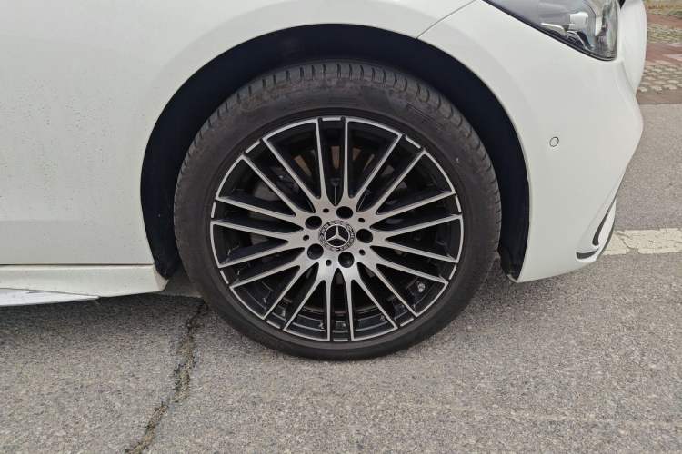 Used Mercedes-Benz C-Class 2025 C 260 L Sport Edition Right Front Wheel Hub