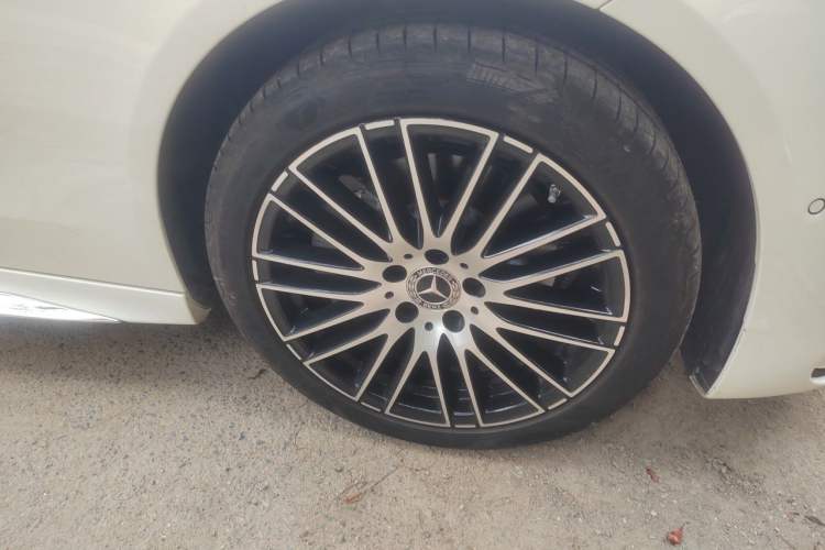 Used Mercedes-Benz C-Class 2025 C 260 L Sport Edition Right Front Wheel Hub