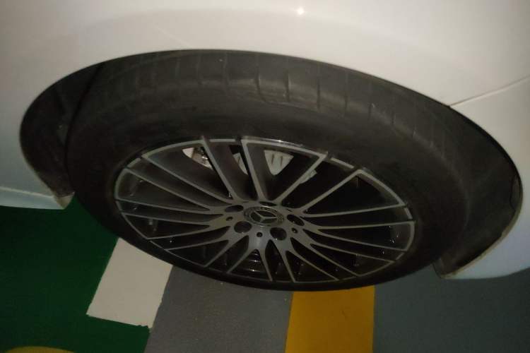 Used Mercedes-Benz C-Class 2025 Refresh C 200 L Sport Edition Right Front Wheel Hub