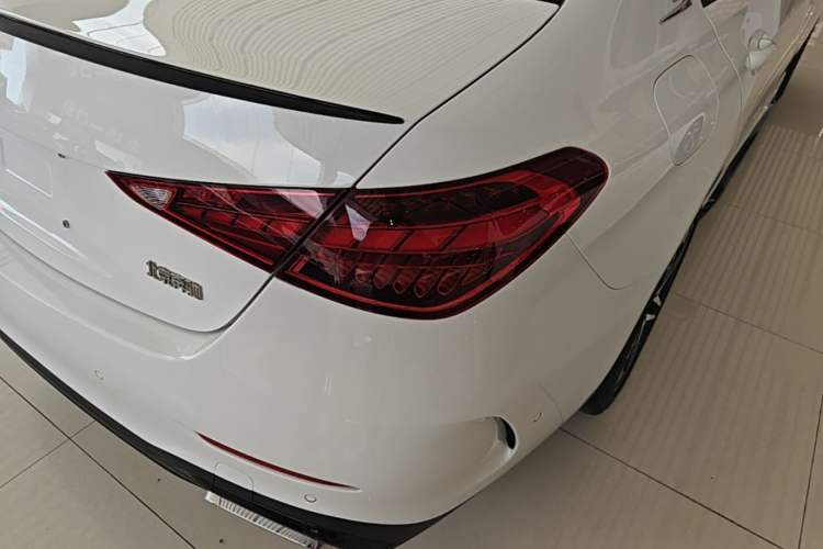 Used Mercedes-Benz C-Class 2025 C 260 L Obsidian Night Sport Edition Right Rear Taillight