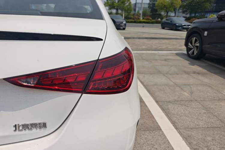 Used Mercedes-Benz C-Class 2025 C 260 L Obsidian Night Sport Edition Right Rear Taillight