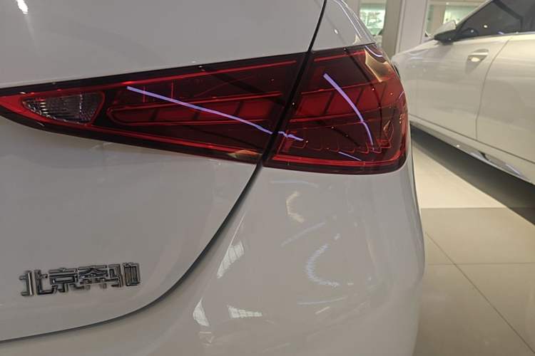 Used Mercedes-Benz C-Class 2025 C 260 L Obsidian Night Sport Edition Right Rear Taillight