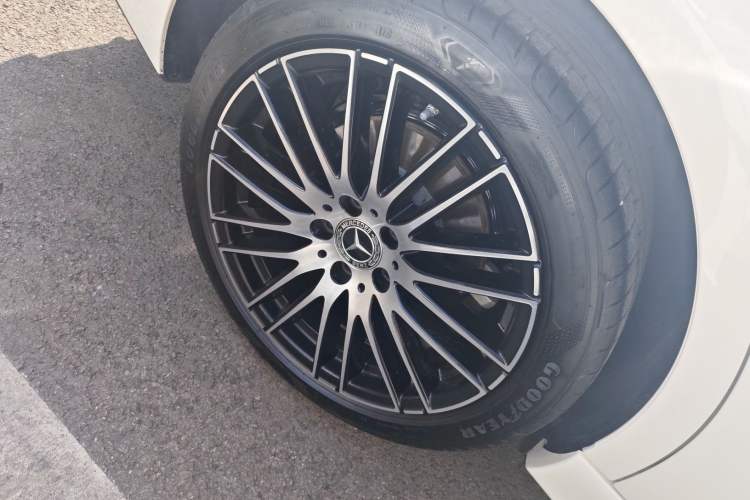 Used Mercedes-Benz C-Class 2025 C 260 L Sport Edition Right Rear Wheel Hub