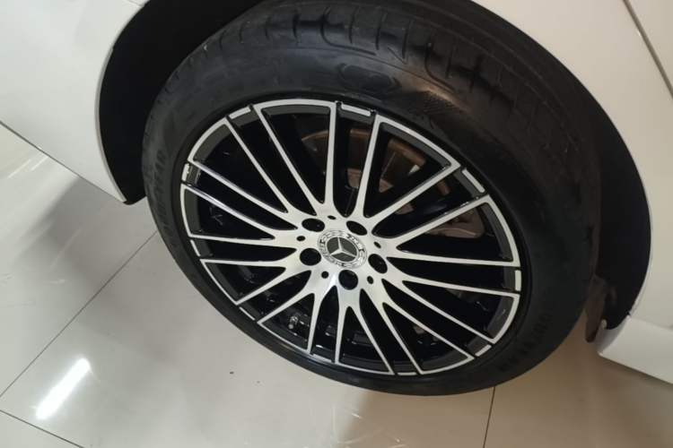 Used Mercedes-Benz C-Class 2025 Facelift C 260 L Sport Edition Right Rear Wheel Hub