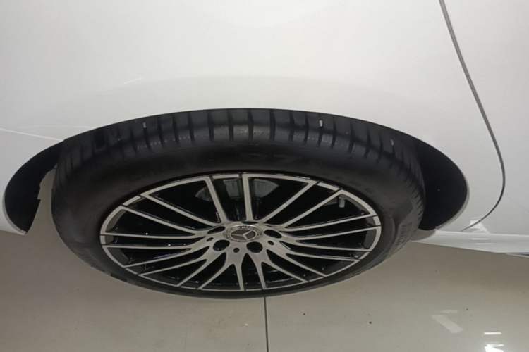 Used Mercedes-Benz C-Class 2025 Facelift C 260 L Sport Edition Right Rear Wheel Hub