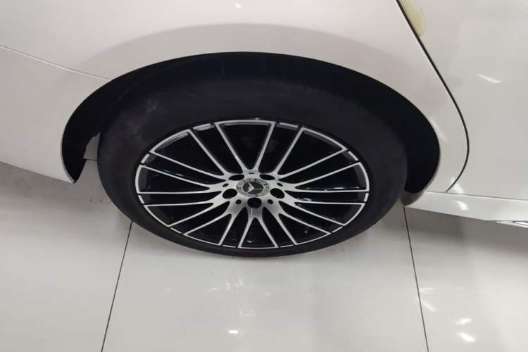 Used Mercedes-Benz C-Class 2025 C 260 L Sport Edition Right Rear Wheel Hub
