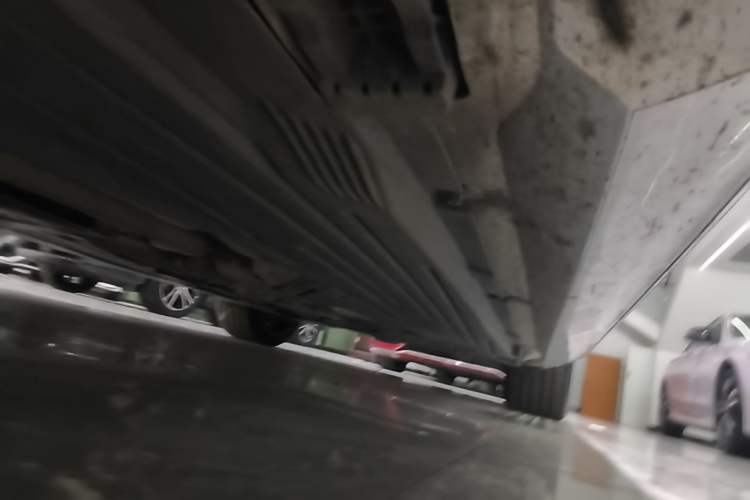 Used Mercedes-Benz C-Class 2025 C 200 L Sport Edition Right Side Sill