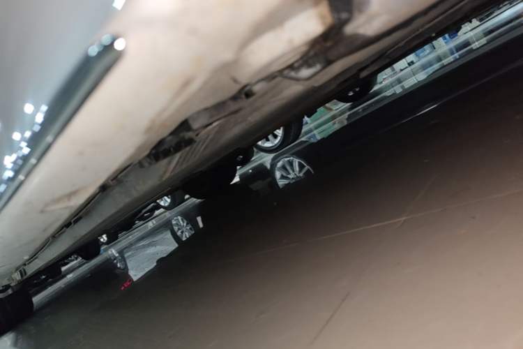Used Mercedes-Benz C-Class 2025 Facelift C 260 L Sport Edition Right Side Sill