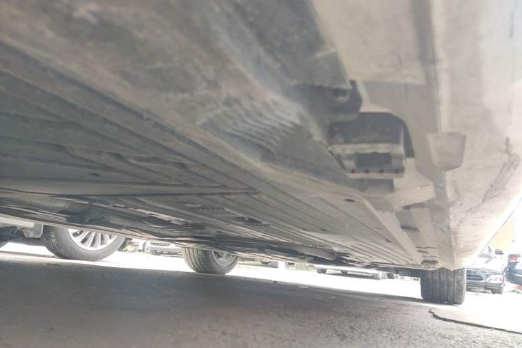 Used Mercedes-Benz C-Class 2025 C 260 L Sport Edition Right Side Sill