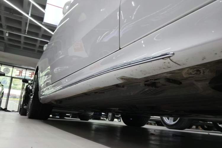 Used Mercedes-Benz C-Class 2025 Facelift C 260 L Sport Edition Right Side Sill