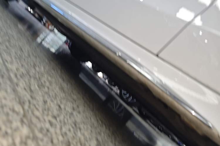Used Mercedes-Benz C-Class 2025 C 260 L Sport Edition Right Side Sill