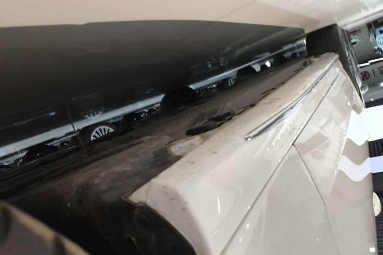 Used Mercedes-Benz C-Class 2025 Facelift C 260 L Sport Edition Right Side Sill