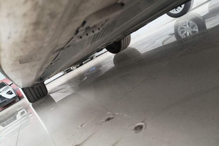 Used Mercedes-Benz C-Class 2025 C 260 L Obsidian Night Sport Edition Right Side Sill