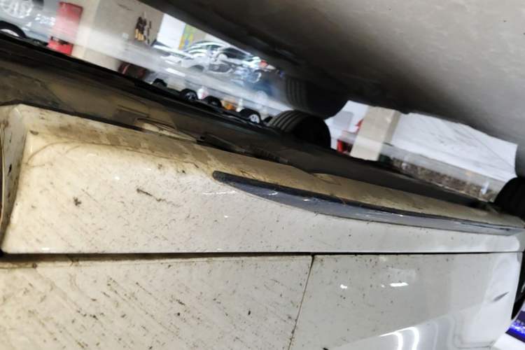 Used Mercedes-Benz C-Class 2025 Refresh C 260 L Night Edition Sports Version Right Side Sill
