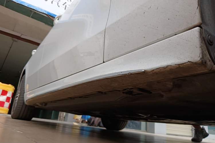 Used Mercedes-Benz C-Class 2025 Facelift C 260 L Sport Edition Right Side Sill