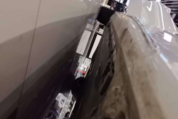 Used Mercedes-Benz C-Class 2025 C 200 L Sport Edition Right Side Sill