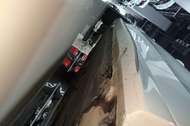 Used Mercedes-Benz C-Class 2025 Facelift C 260 L Sport Edition Right Side Sill