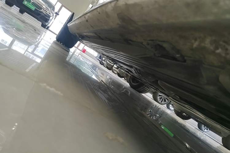 Used Mercedes-Benz C-Class 2025 C 260 L Sport Edition Right Side Sill
