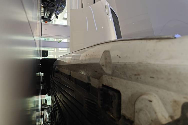 Used Mercedes-Benz C-Class 2025 C 260 L Sport Edition Right Side Sill