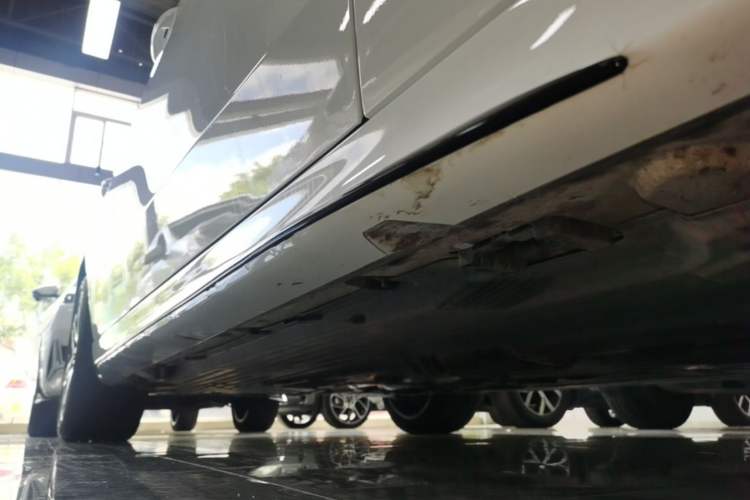 Used Mercedes-Benz C-Class 2025 C 260 L Obsidian Night Sport Edition Right Side Sill