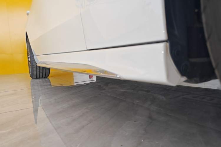 Used Mercedes-Benz C-Class 2025 Facelift C 260 L Sport Edition Right Side Sill