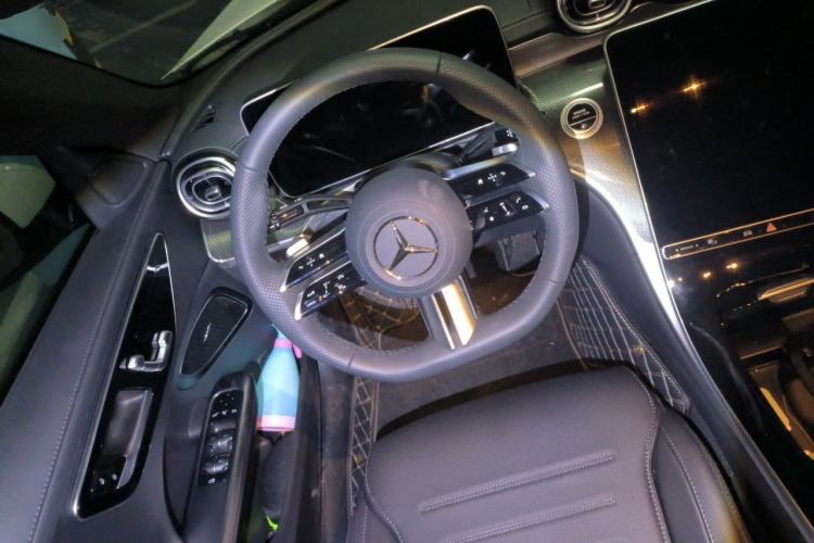 Used Mercedes-Benz C-Class 2025 Facelift C 260 L Sport Edition Steering Wheel